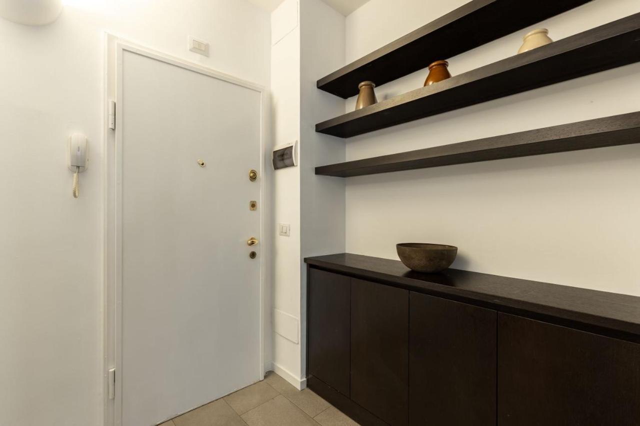 Apartment In Brera-Fatebenefratelli-Porta Nuova-Milano Exterior photo